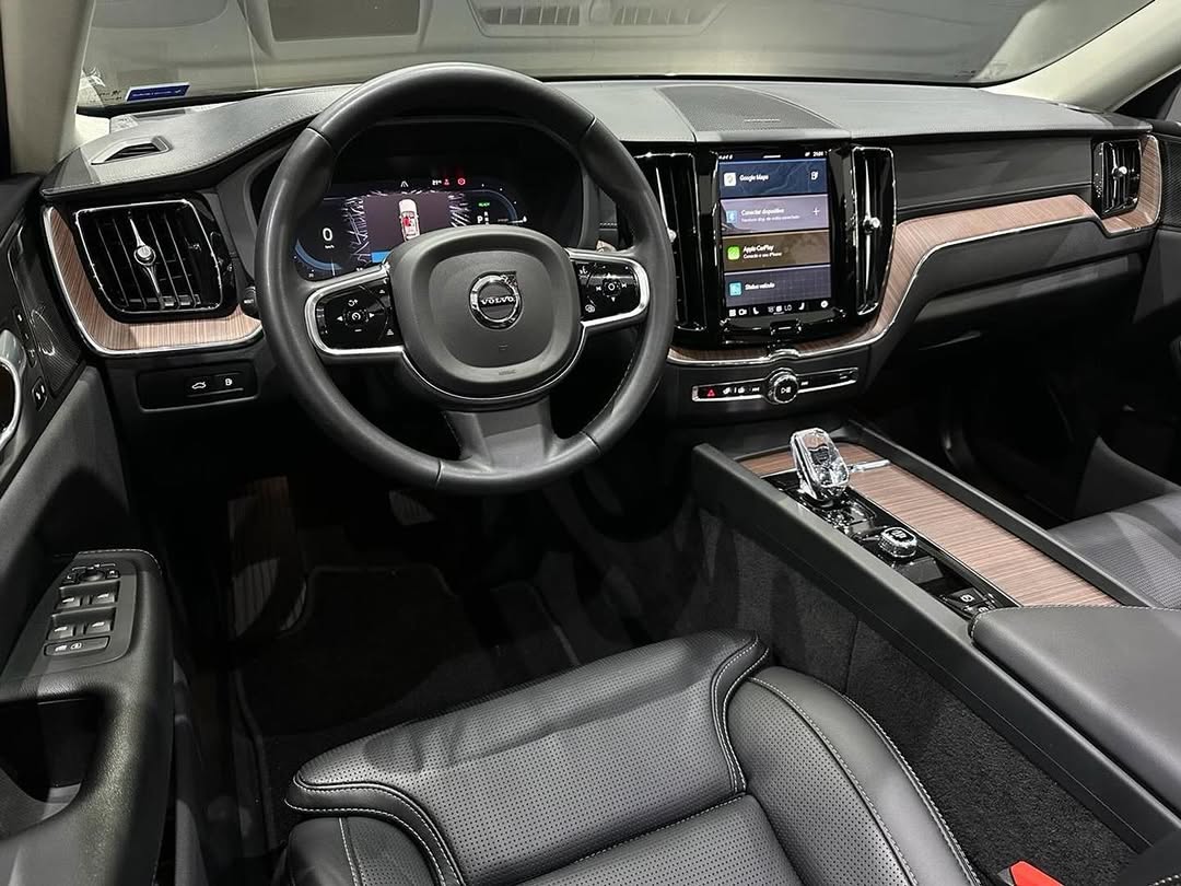 VOLVO XC60 T8 RECHARGE ULTIMATE AWD GEARTRONIC BLINDADO - Imagem 5