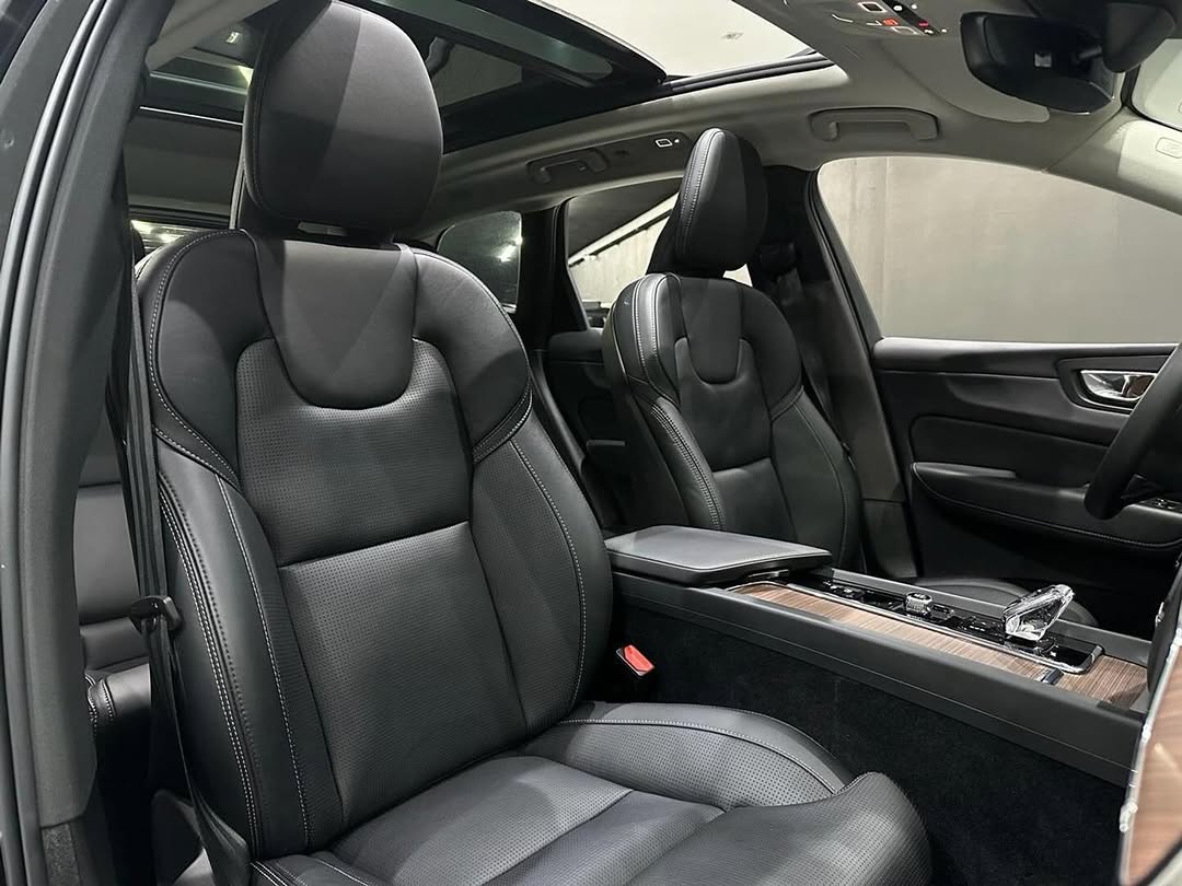 VOLVO XC60 T8 RECHARGE ULTIMATE AWD GEARTRONIC BLINDADO - Imagem 7