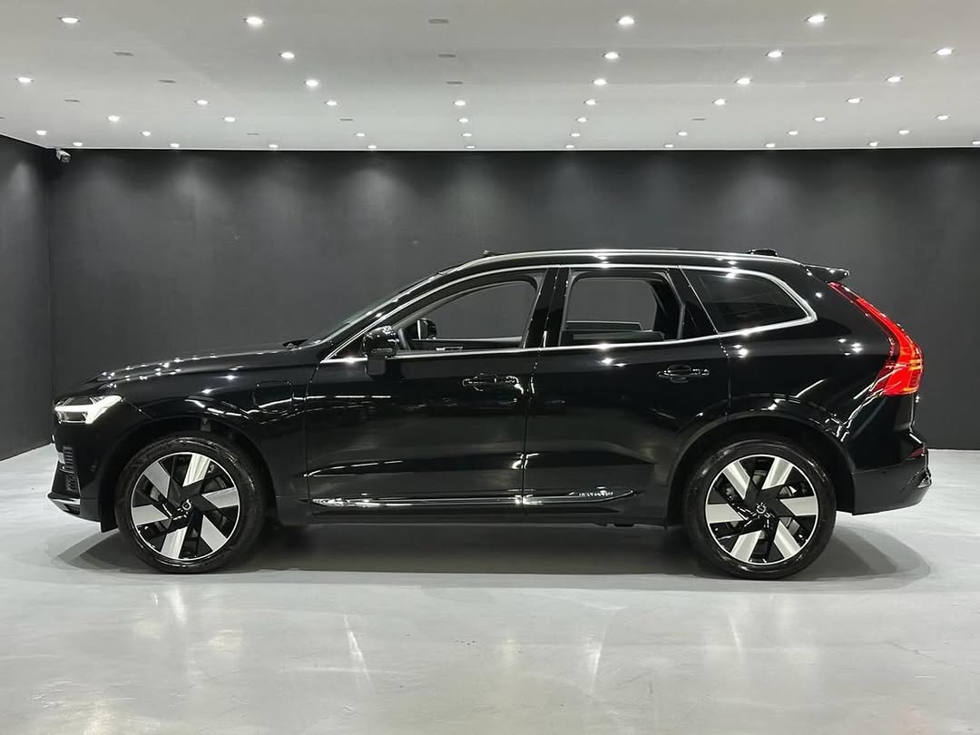 VOLVO XC60 T8 RECHARGE ULTIMATE AWD GEARTRONIC BLINDADO - Imagem 9