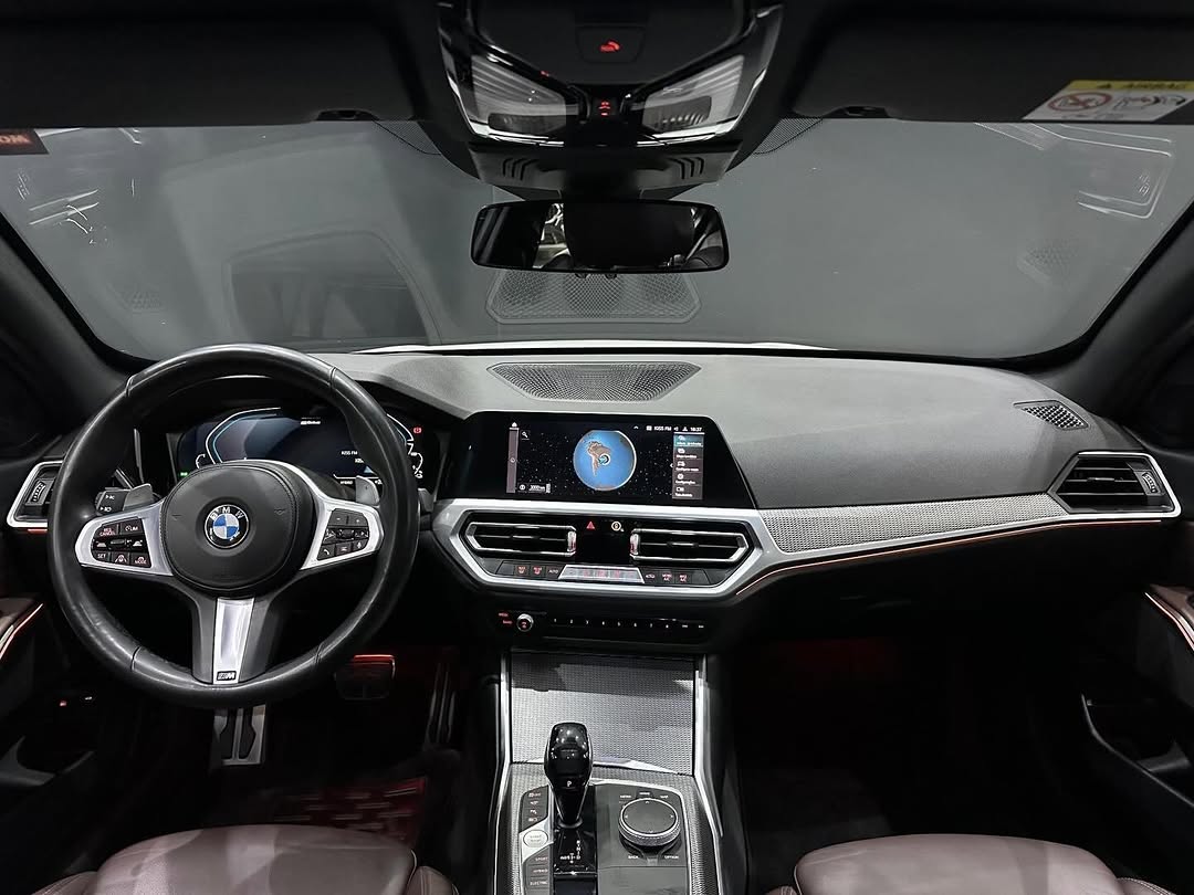 BMW 330E M SPORT - Imagem 5
