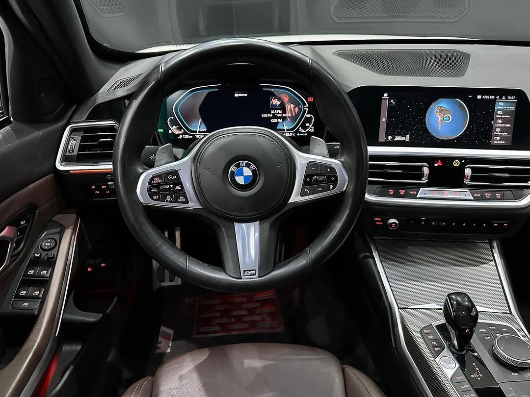 BMW 330E M SPORT - Imagem 6