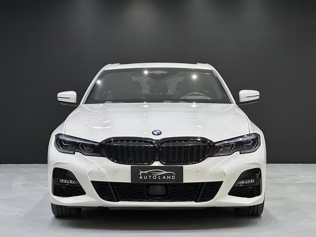 BMW 330E M SPORT - Imagem 10