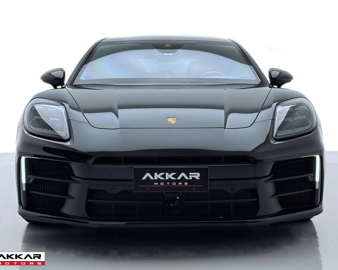 PORSCHE PANAMERA 4 E-HYBRID - Imagem 2