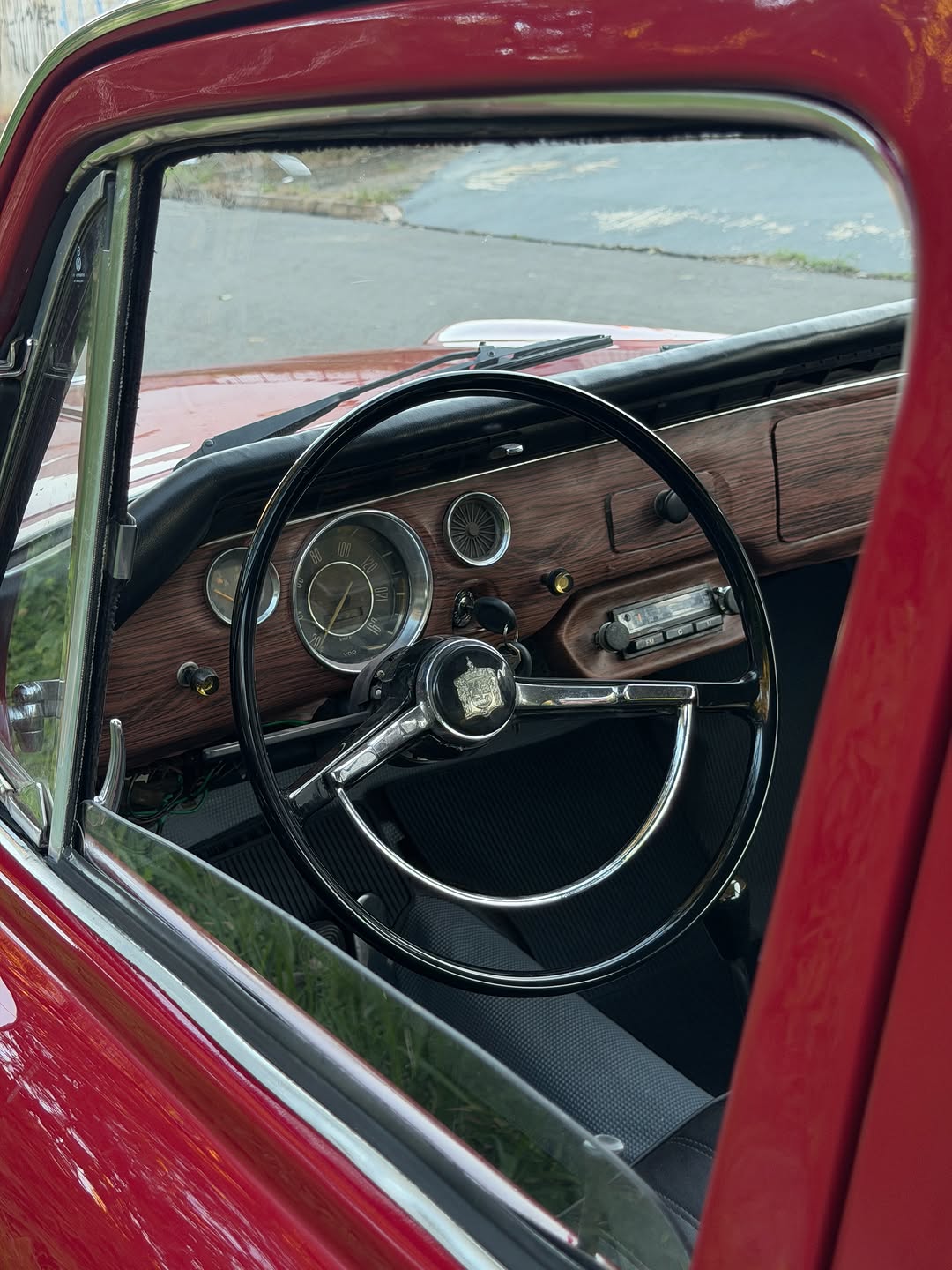 VOLKSWAGEN 1600 FUSCA 4 PORTAS - Imagem 12