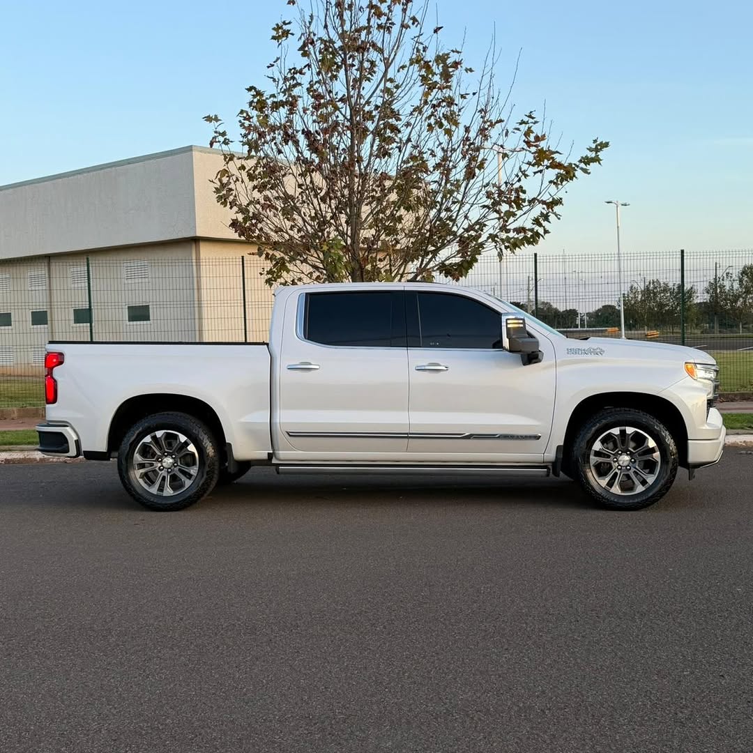 CHEVROLET SILVERADO HIGH COUNTRY - Imagem 6