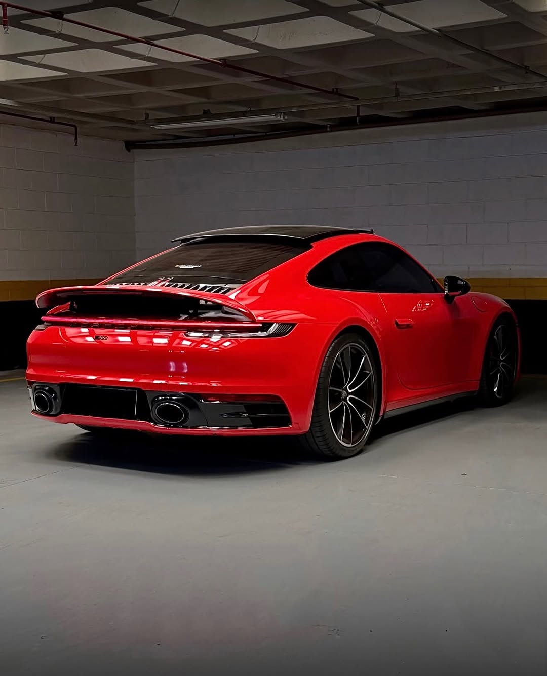 PORSCHE 911 CARRERA - Imagem 3