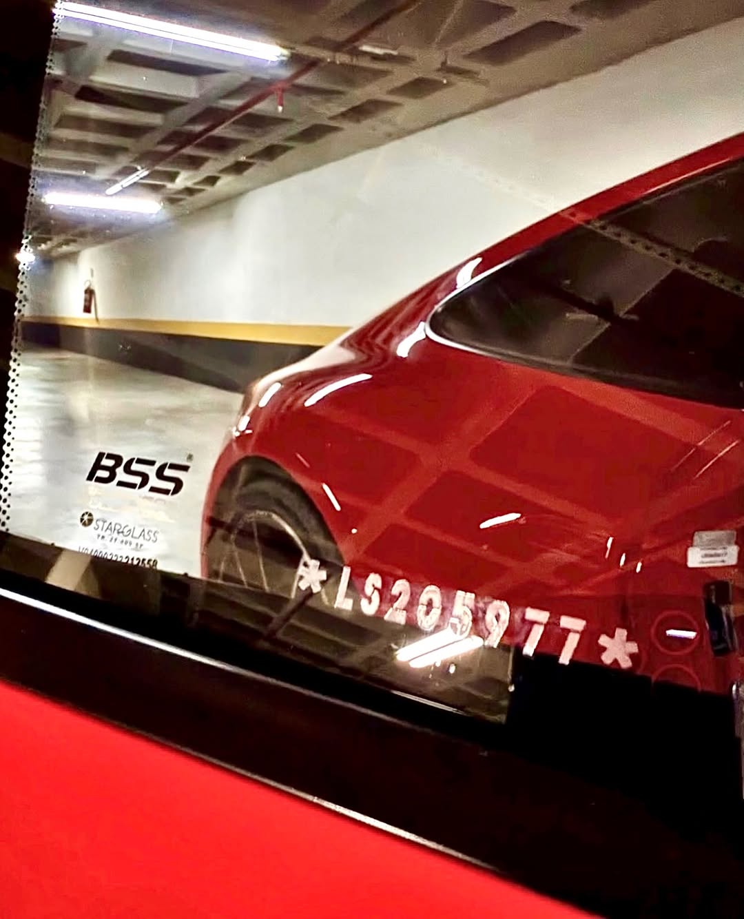 PORSCHE 911 CARRERA - Imagem 4