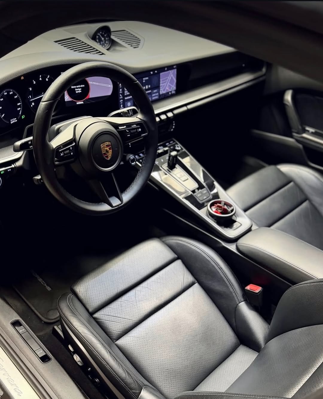 PORSCHE 911 CARRERA - Imagem 5