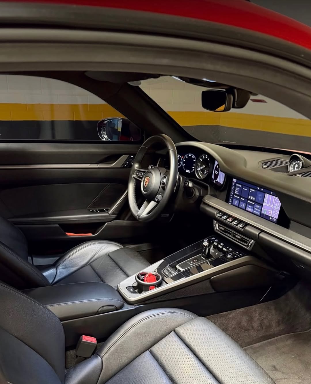 PORSCHE 911 CARRERA - Imagem 6