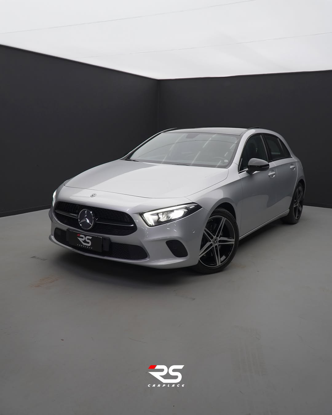 MERCEDES-BENZ A250 VISION - Imagem 1