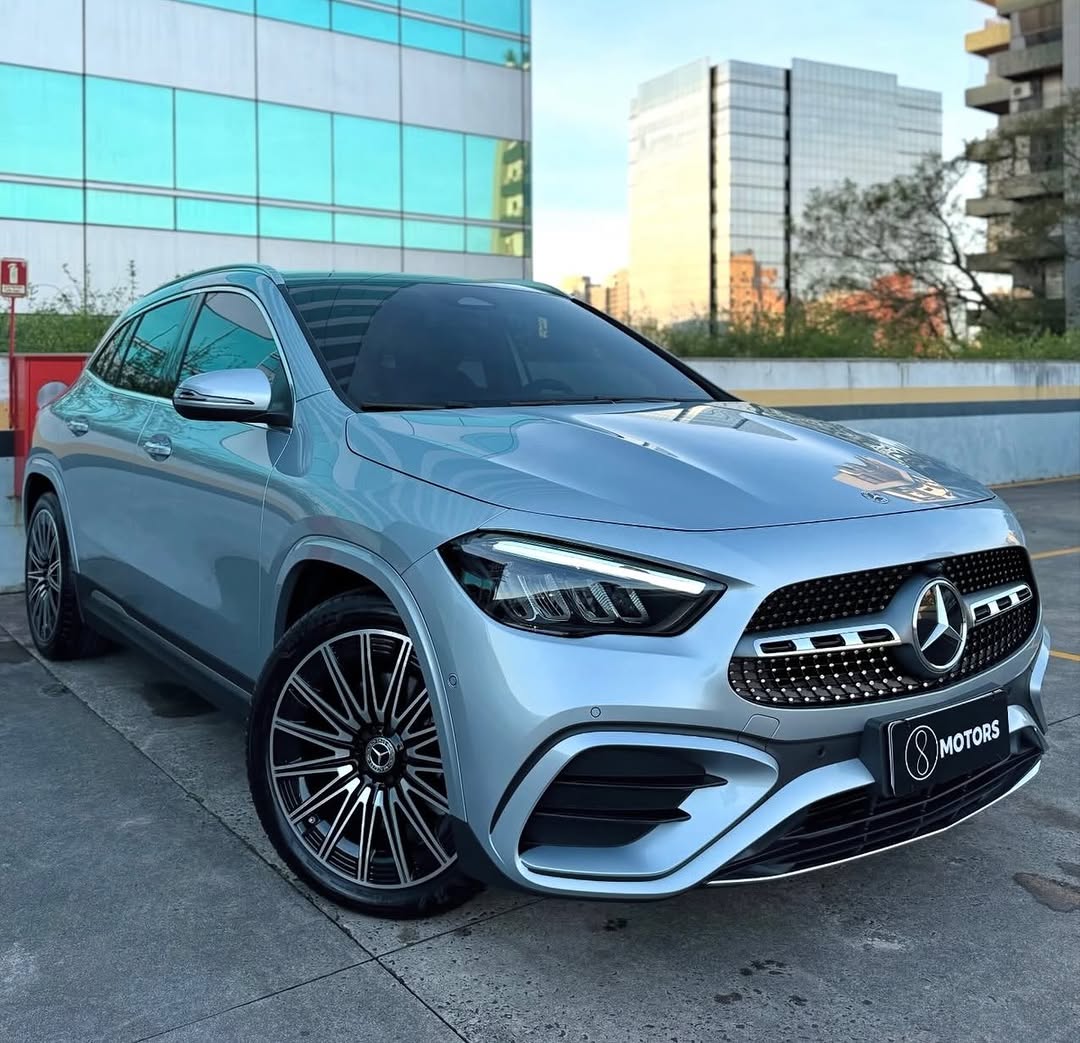 MERCEDES-BENZ GLA200 AMG LINE - Imagem 1