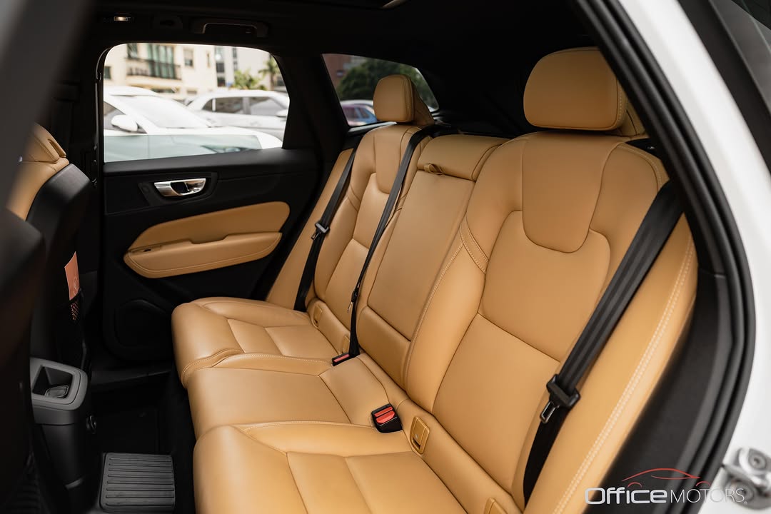 VOLVO XC60 ULTIMATE - Imagem 7