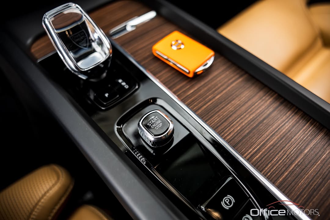 VOLVO XC60 ULTIMATE - Imagem 8