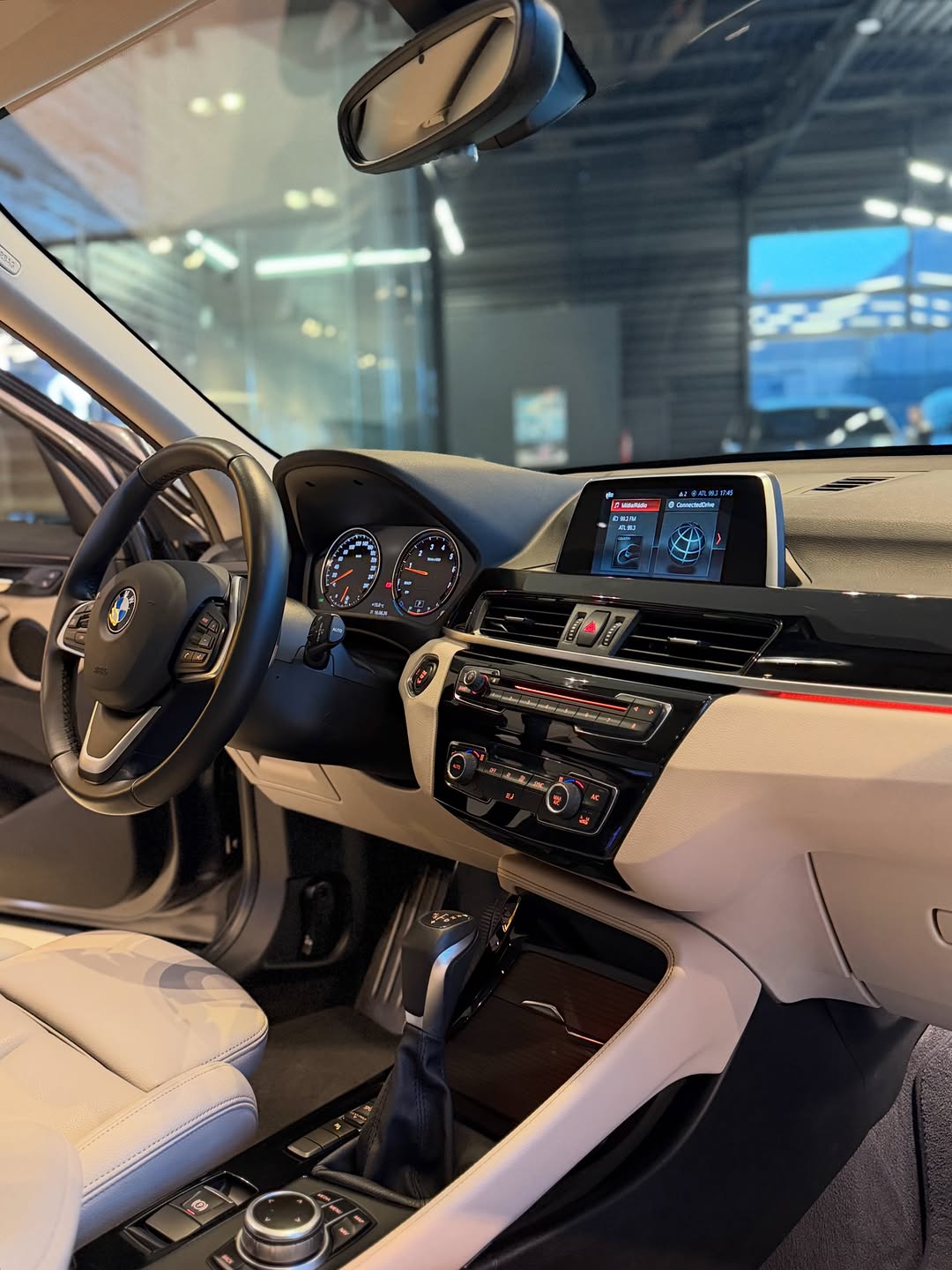 BMW X1 XLINE - Imagem 11