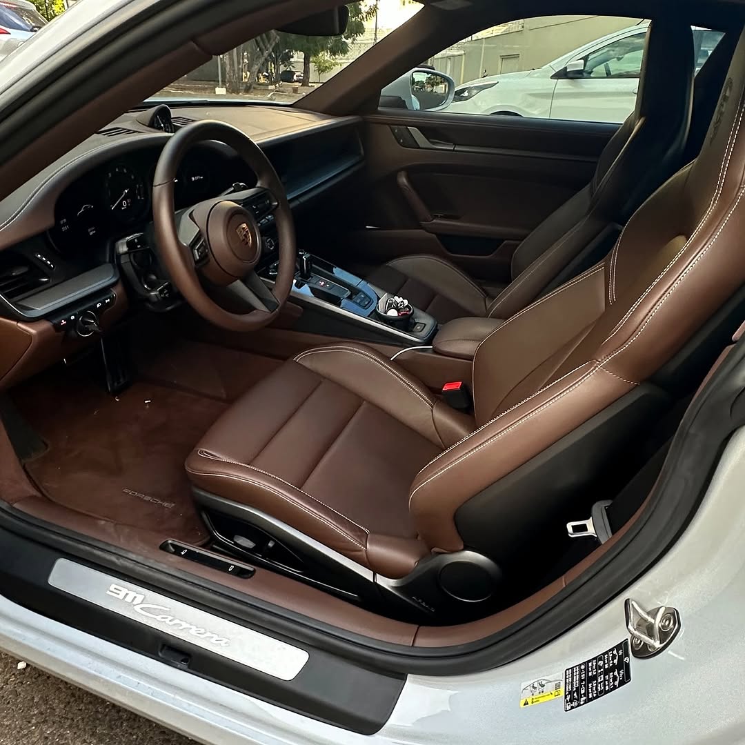 PORSCHE 911 CARRERA - Imagem 2