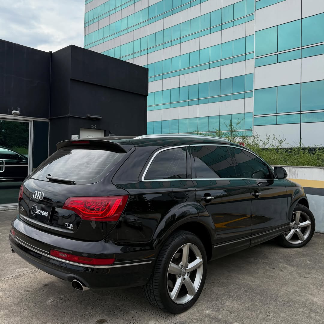 AUDI Q7 3.0 TFSI - Imagem 8
