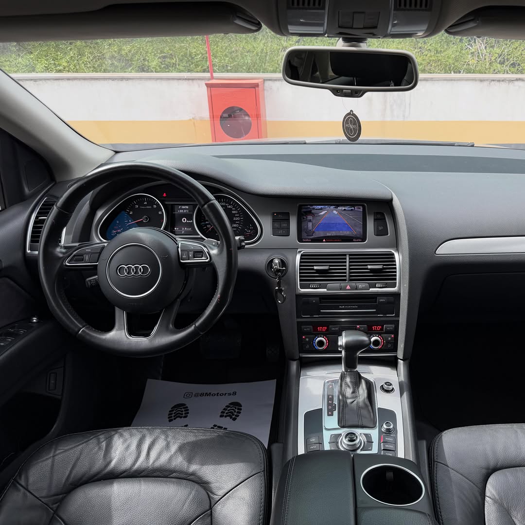 AUDI Q7 3.0 TFSI - Imagem 9
