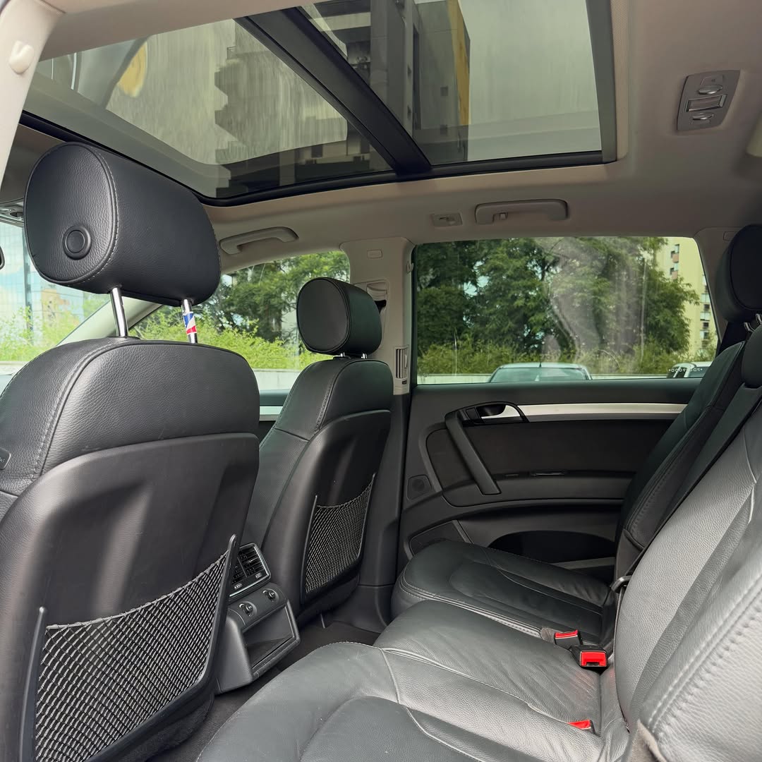 AUDI Q7 3.0 TFSI - Imagem 10