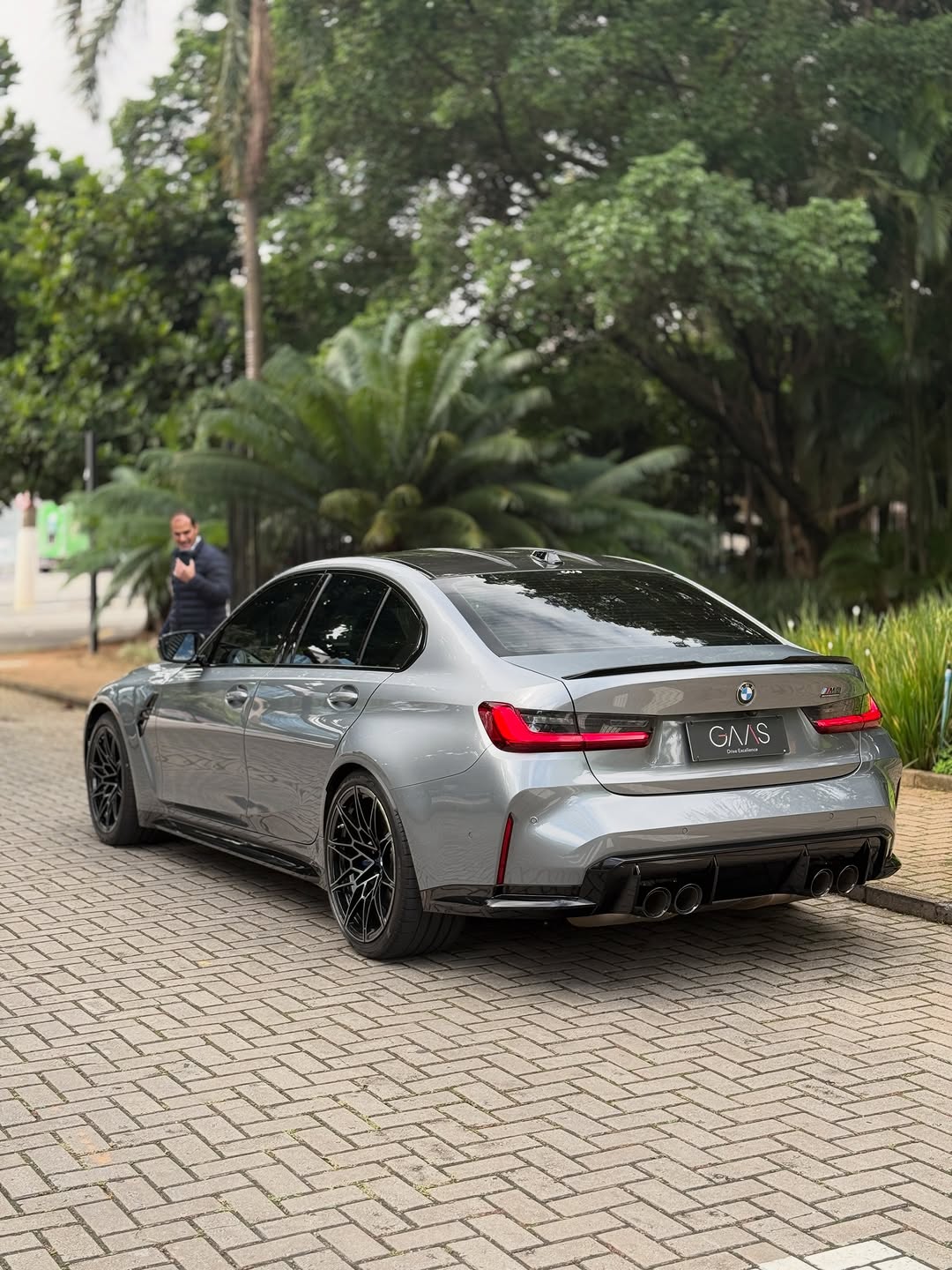 BMW M3 COMPETITION - Imagem 6