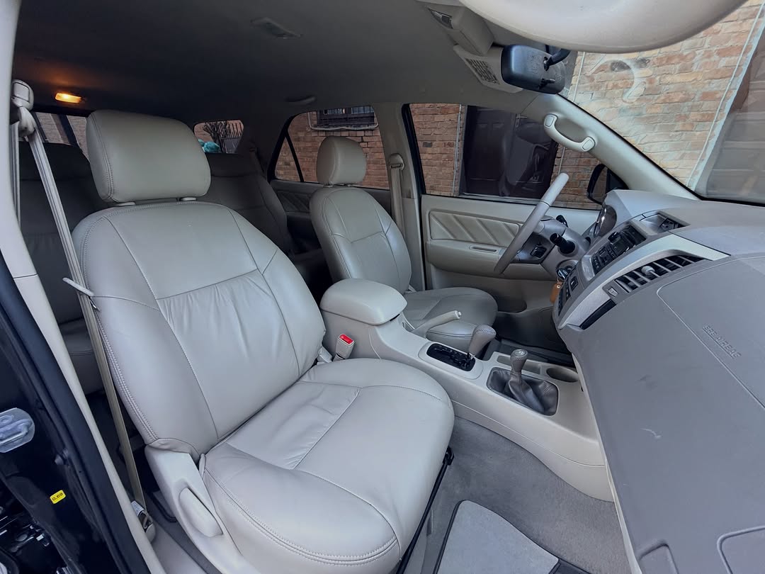 TOYOTA HILUX SRV 3.0 TURBO DIESEL - Imagem 10