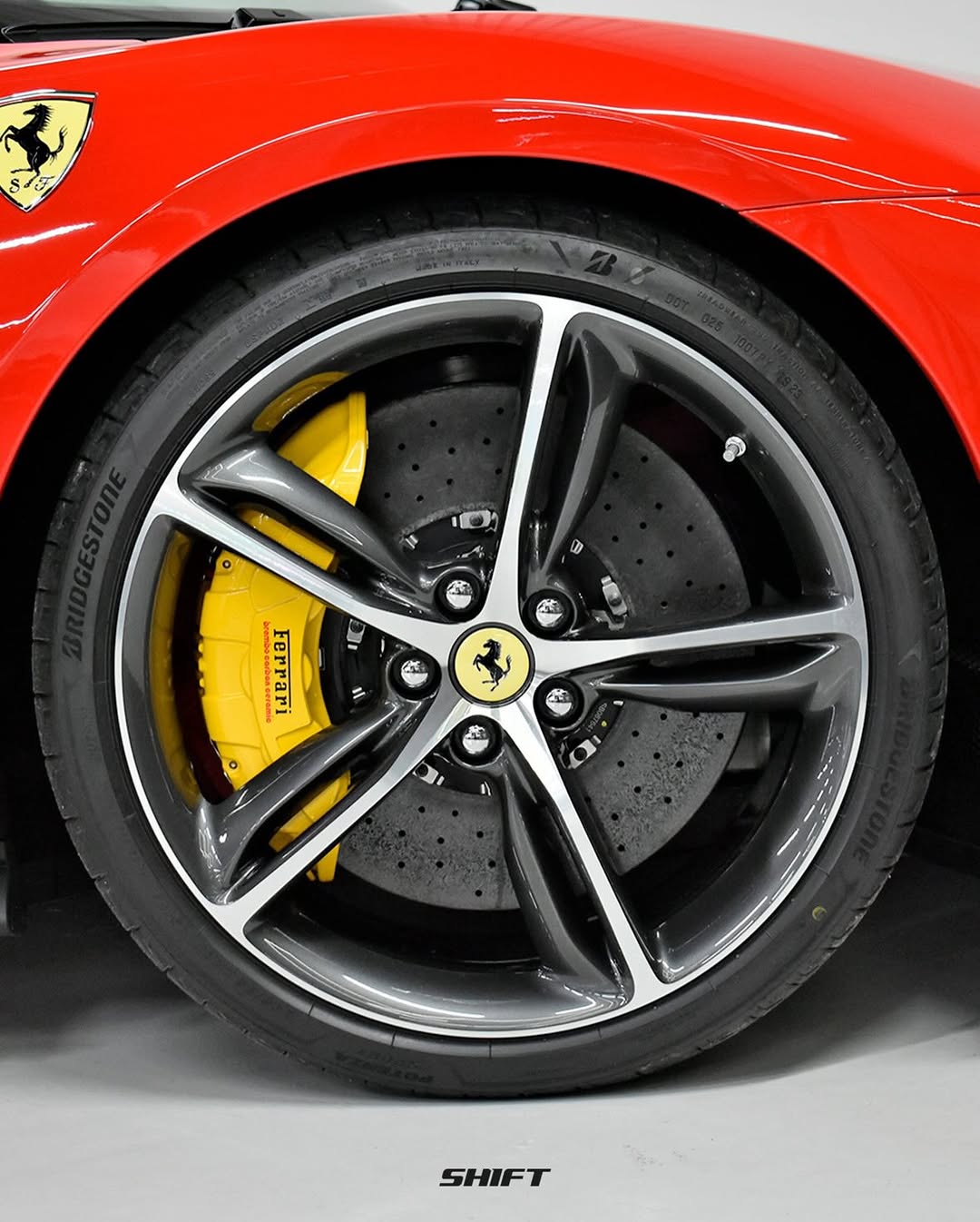 FERRARI 296 GTS - Imagem 10