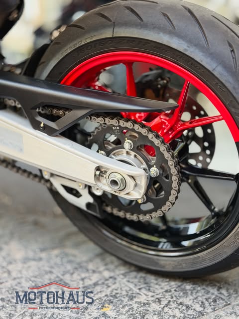 DUCATI HYPERMOTARD - Imagem 13