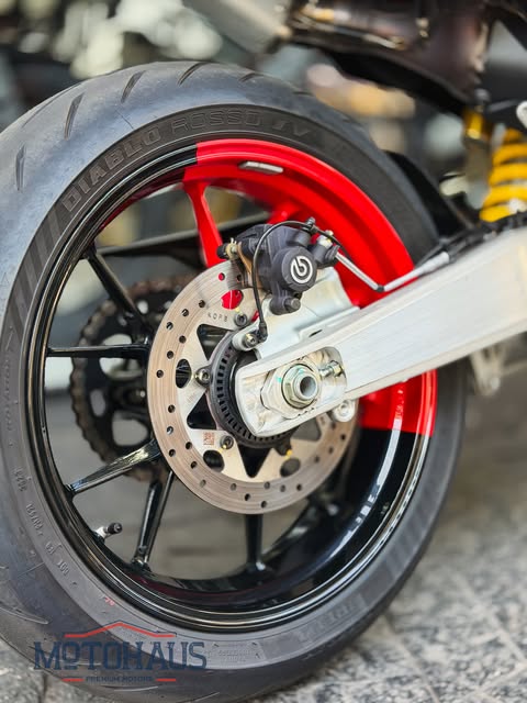 DUCATI HYPERMOTARD - Imagem 16