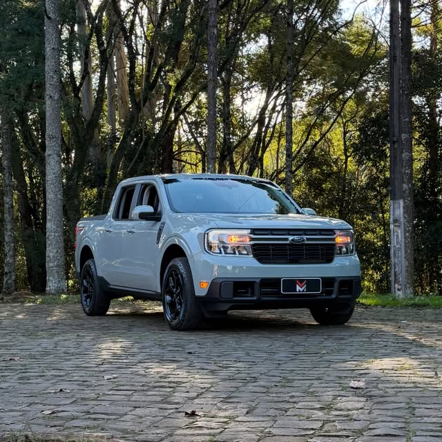 FORD MAVERICK LARIAT FX4 - Imagem 1