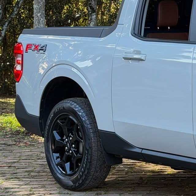 FORD MAVERICK LARIAT FX4 - Imagem 2