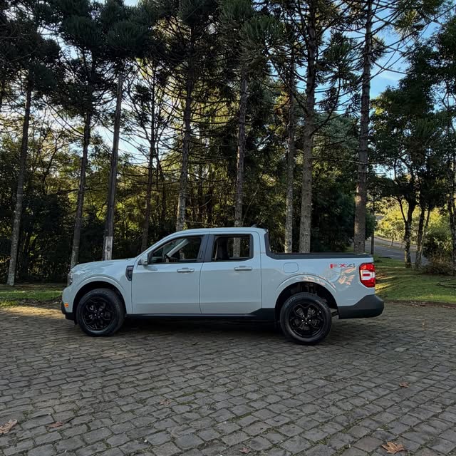 FORD MAVERICK LARIAT FX4 - Imagem 7