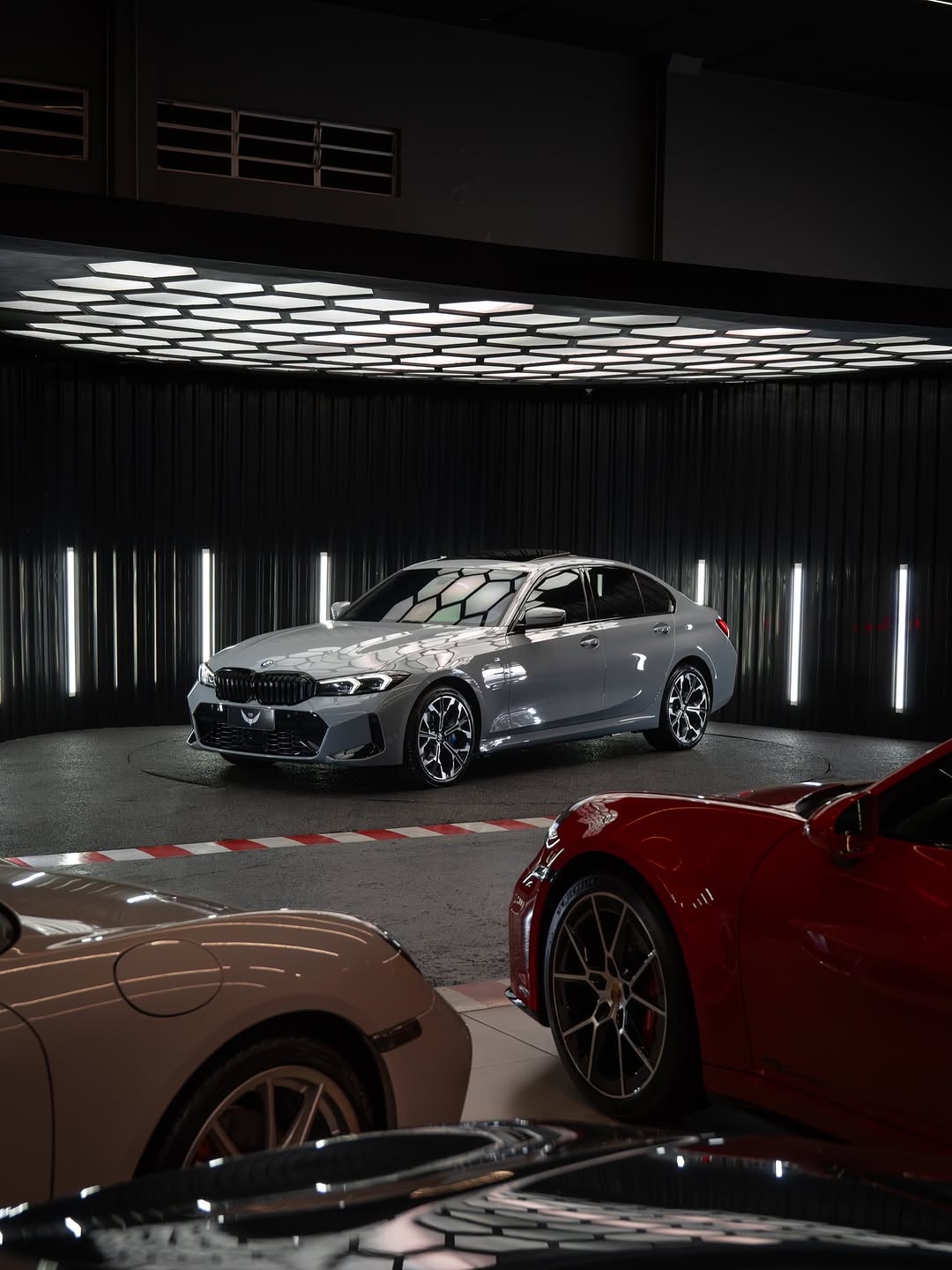 BMW 330E M SPORT - Imagem 1