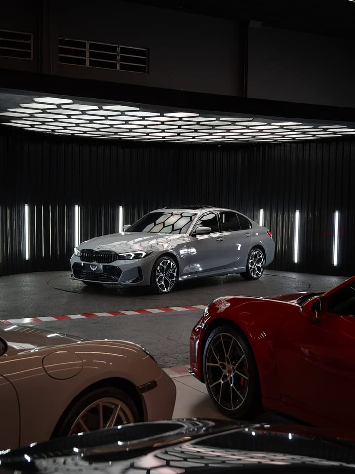 BMW 330E M SPORT