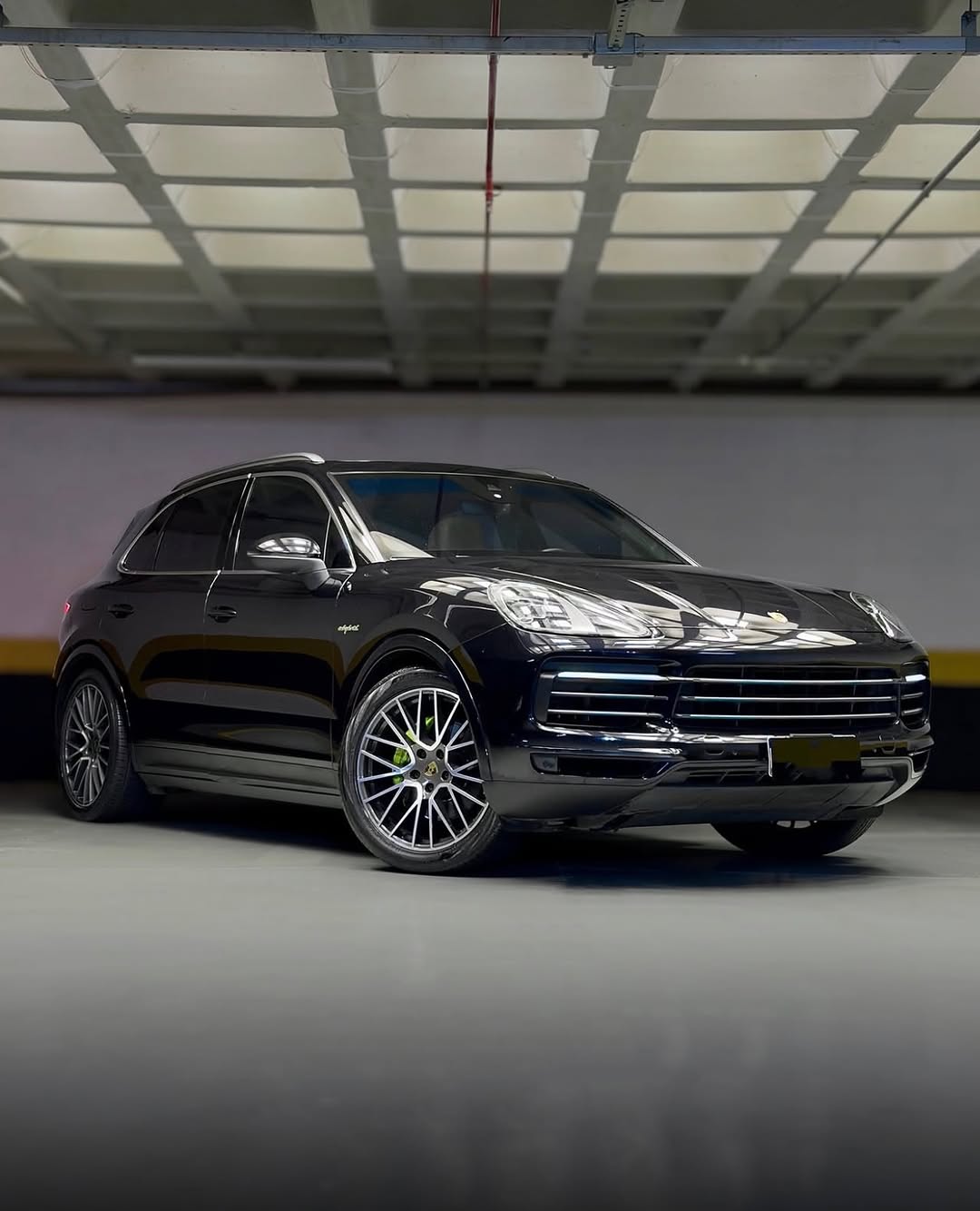 PORSCHE CAYENNE E-HYBRID - Imagem 1