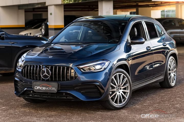 MERCEDES-BENZ GLA200 AMG LINE