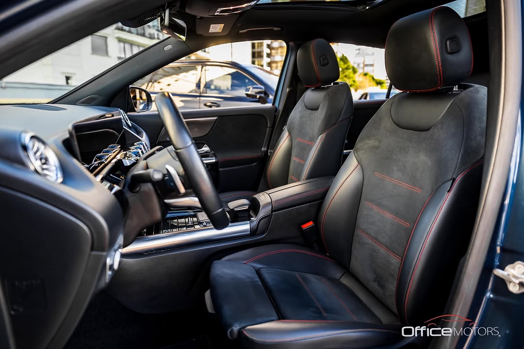 MERCEDES-BENZ GLA200 AMG LINE - Imagem 6