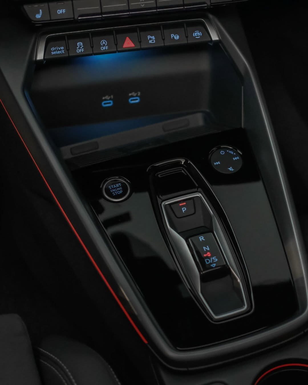 AUDI A3 SPORTBACK PERFORMANCE BLACK S-TRONIC - Imagem 4