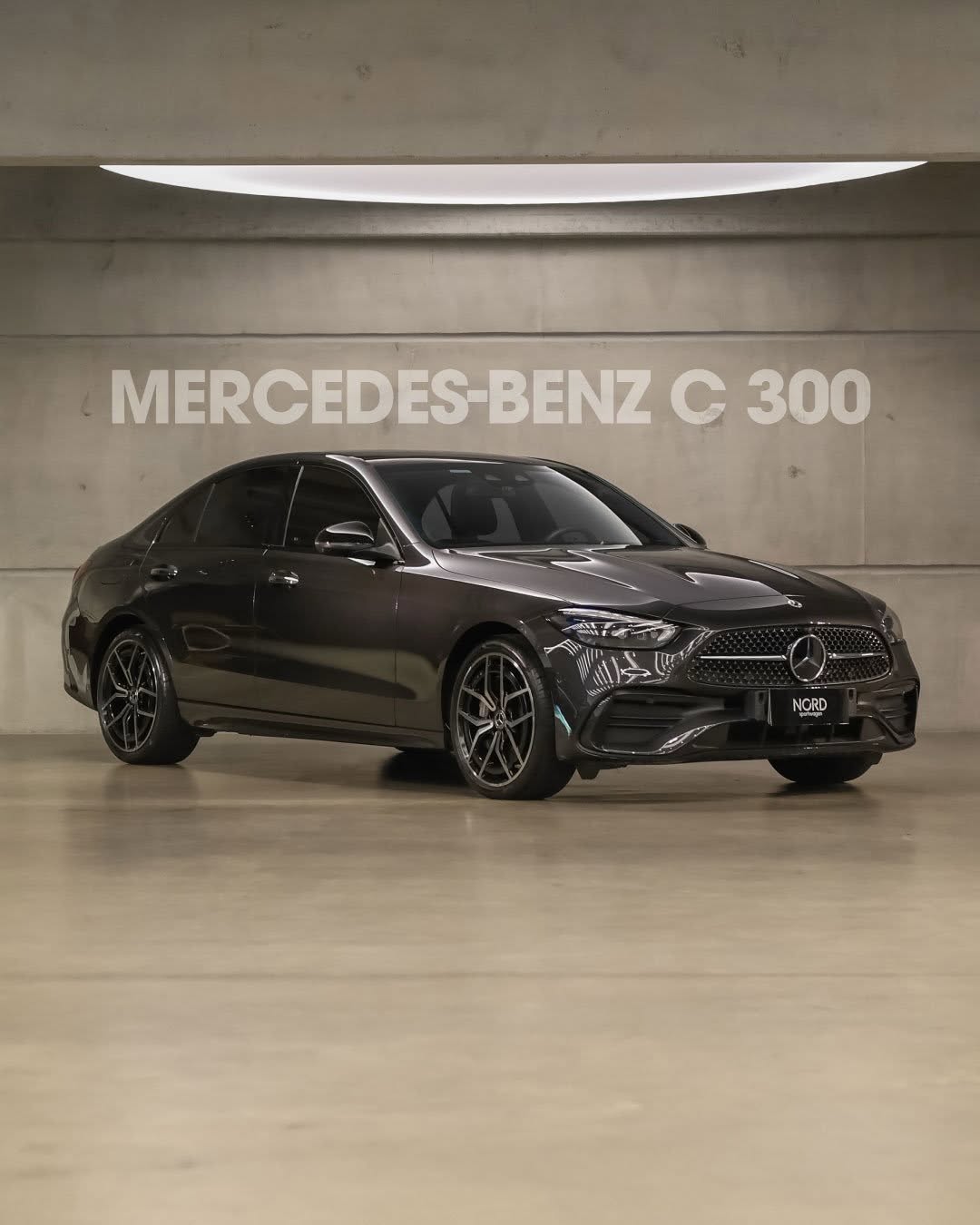 MERCEDES-BENZ C300 AMG LINE EQ BOOST - Imagem 1