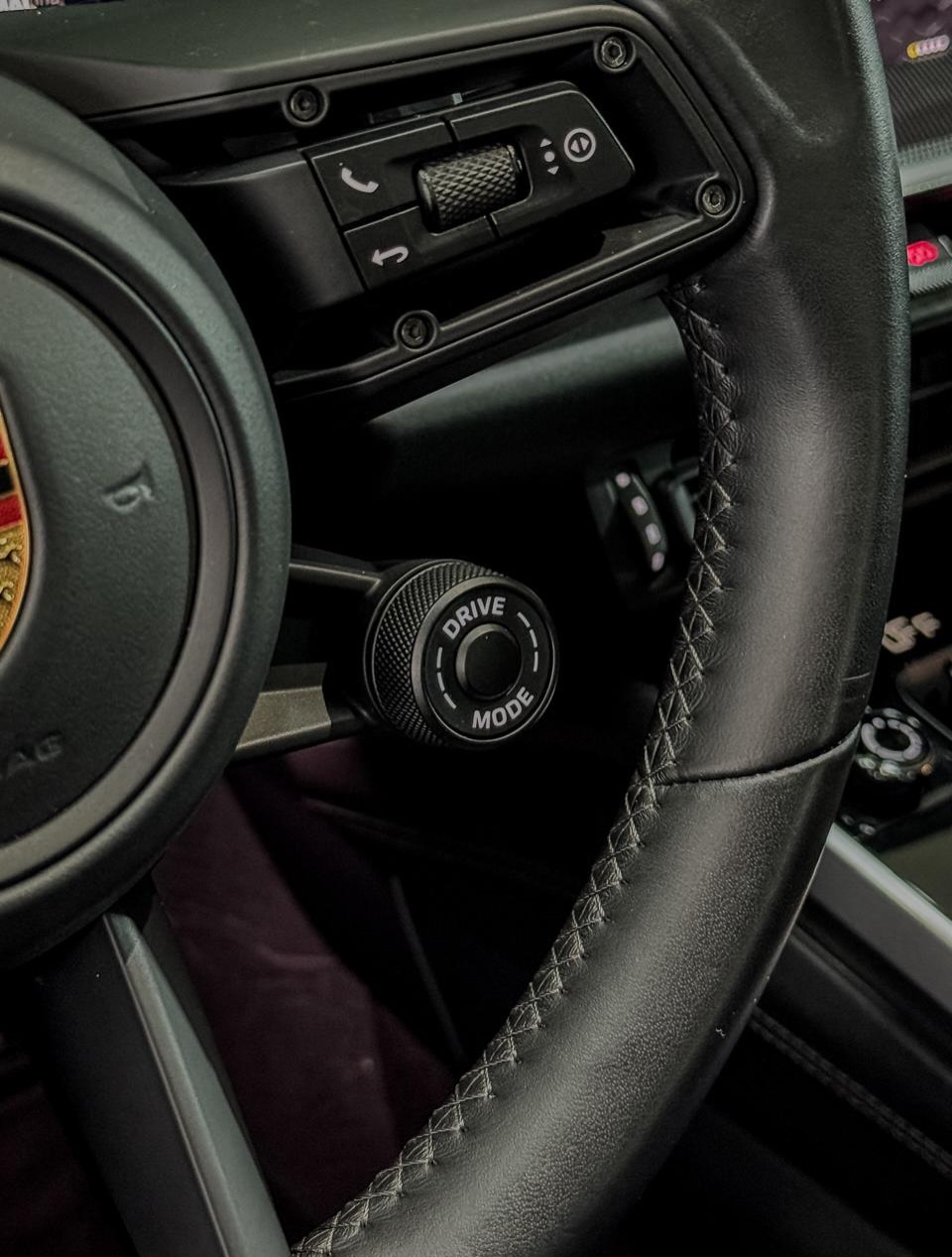 PORSCHE 911 CARRERA - Imagem 11