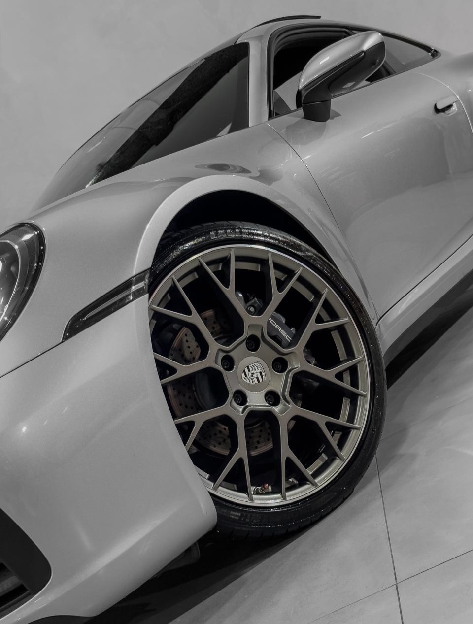 PORSCHE 911 CARRERA - Imagem 3