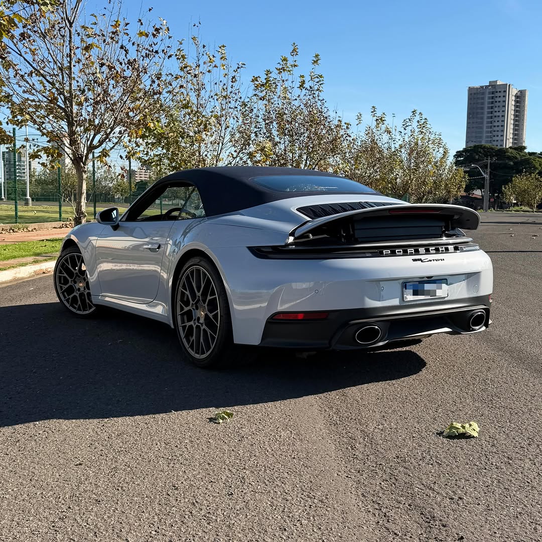 PORSCHE 911 CARRERA CABRIOLET - Imagem 3