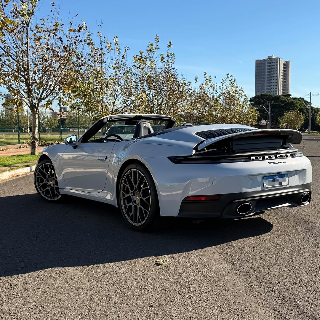 PORSCHE 911 CARRERA CABRIOLET - Imagem 4