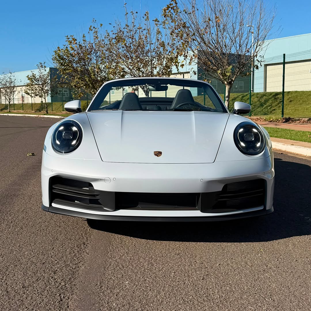 PORSCHE 911 CARRERA CABRIOLET - Imagem 5