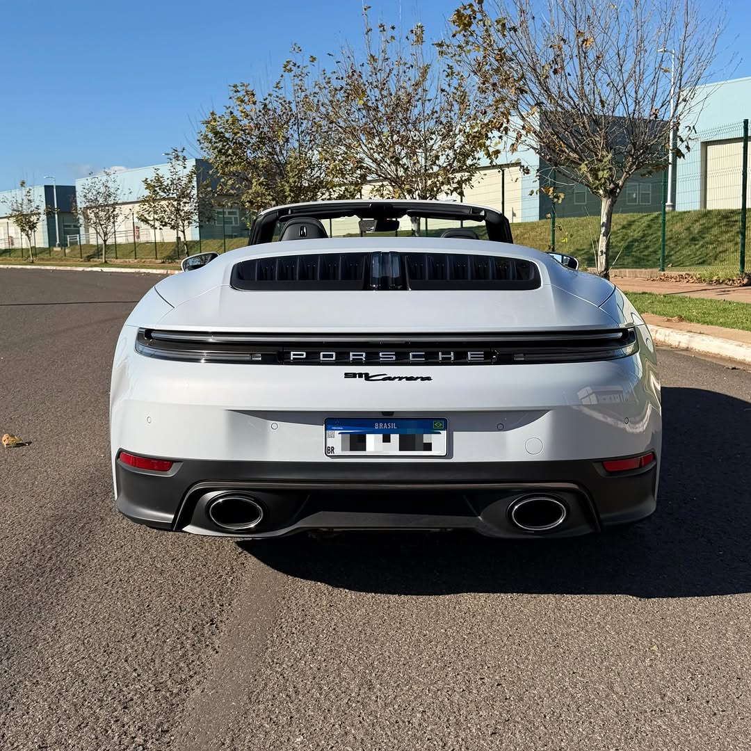 PORSCHE 911 CARRERA CABRIOLET - Imagem 6