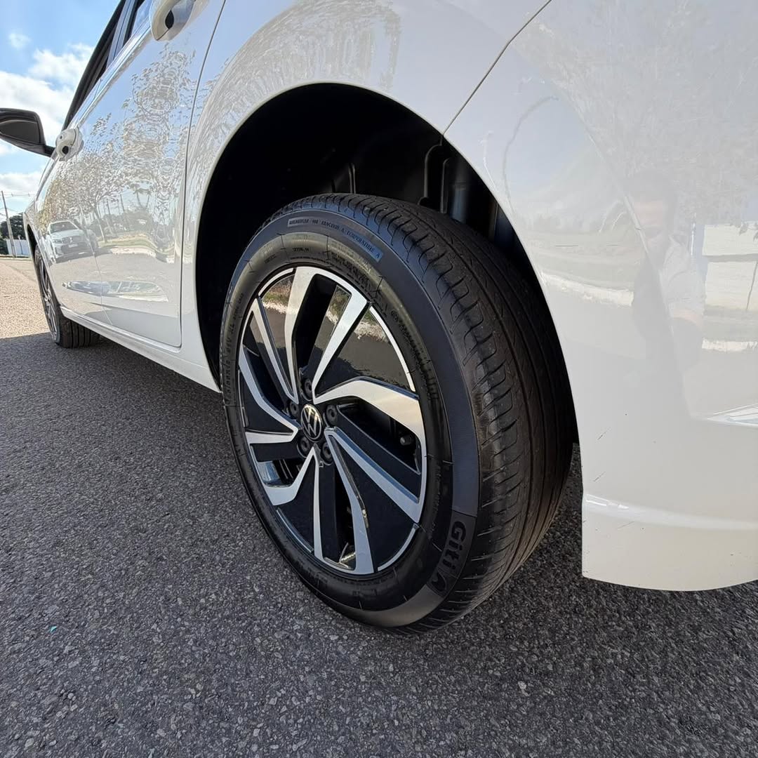 VOLKSWAGEN POLO HIGHLINE - Imagem 9