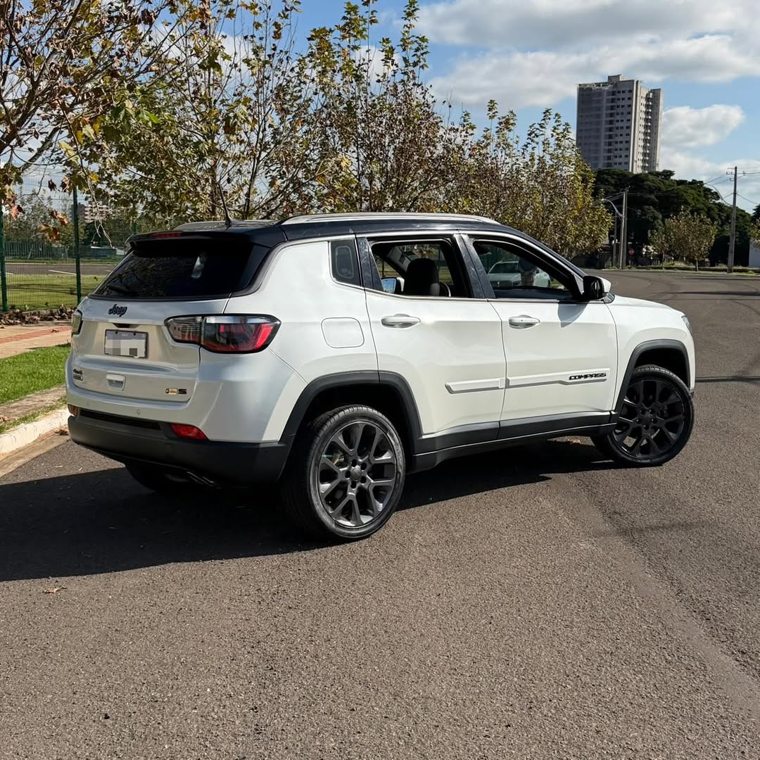 JEEP COMPASS S DIESEL 4X4 - Imagem 4