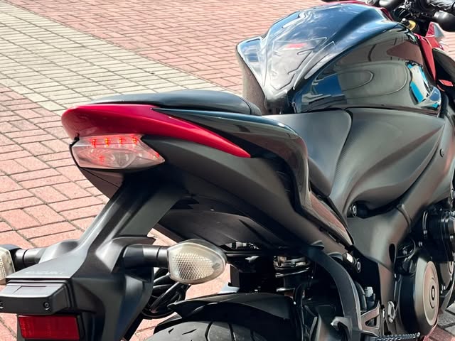SUZUKI GSX-S 1000 - Imagem 4