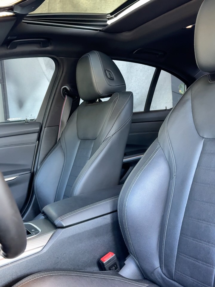 BMW 320I M SPORT - Imagem 14