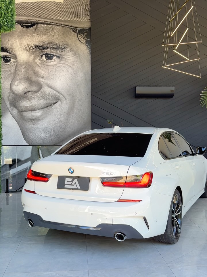 BMW 320I M SPORT - Imagem 18