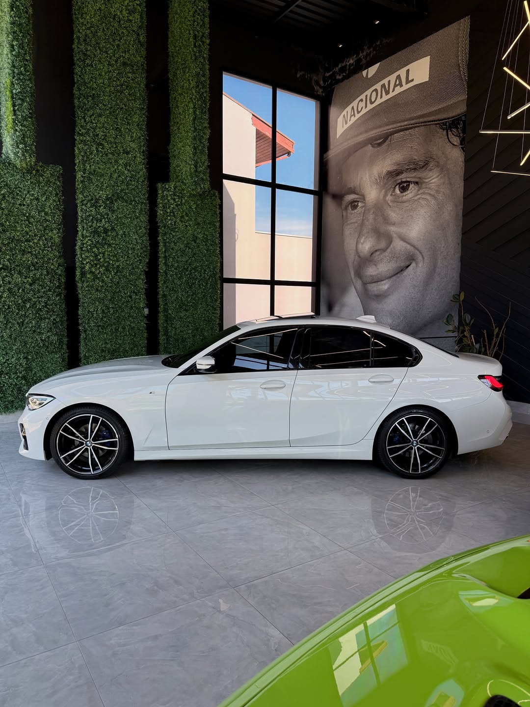 BMW 320I M SPORT - Imagem 5