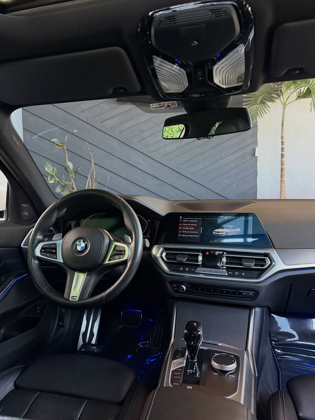 BMW 320I M SPORT - Imagem 7